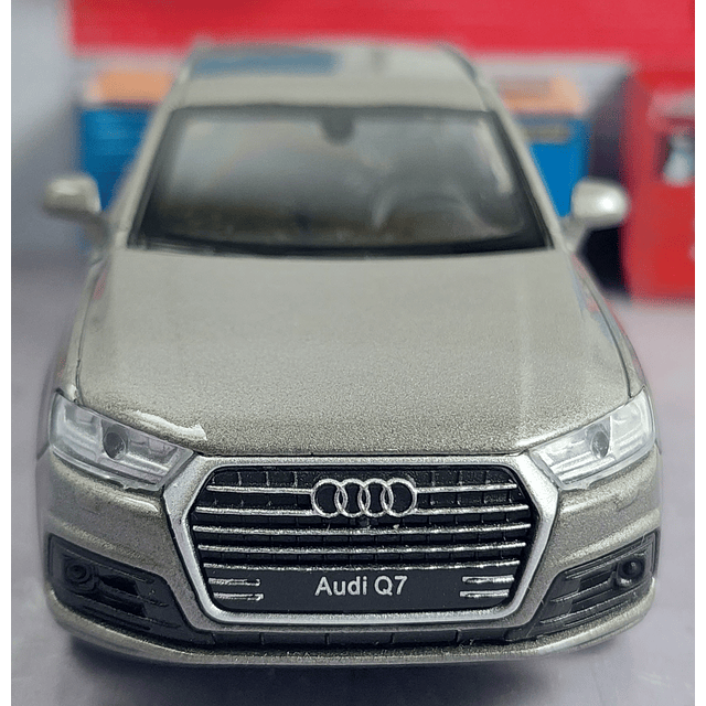 AUDI Q7 MARCA: WELLY ESCALA 1/36 