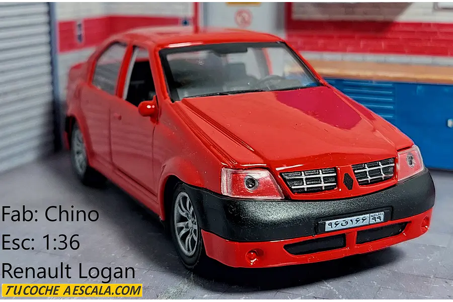Renault Logan rojo escala 1/36  