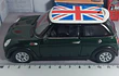 Mini Cooper S Verde,  Escala 1/28 marca kinsmart  12cm largo, 