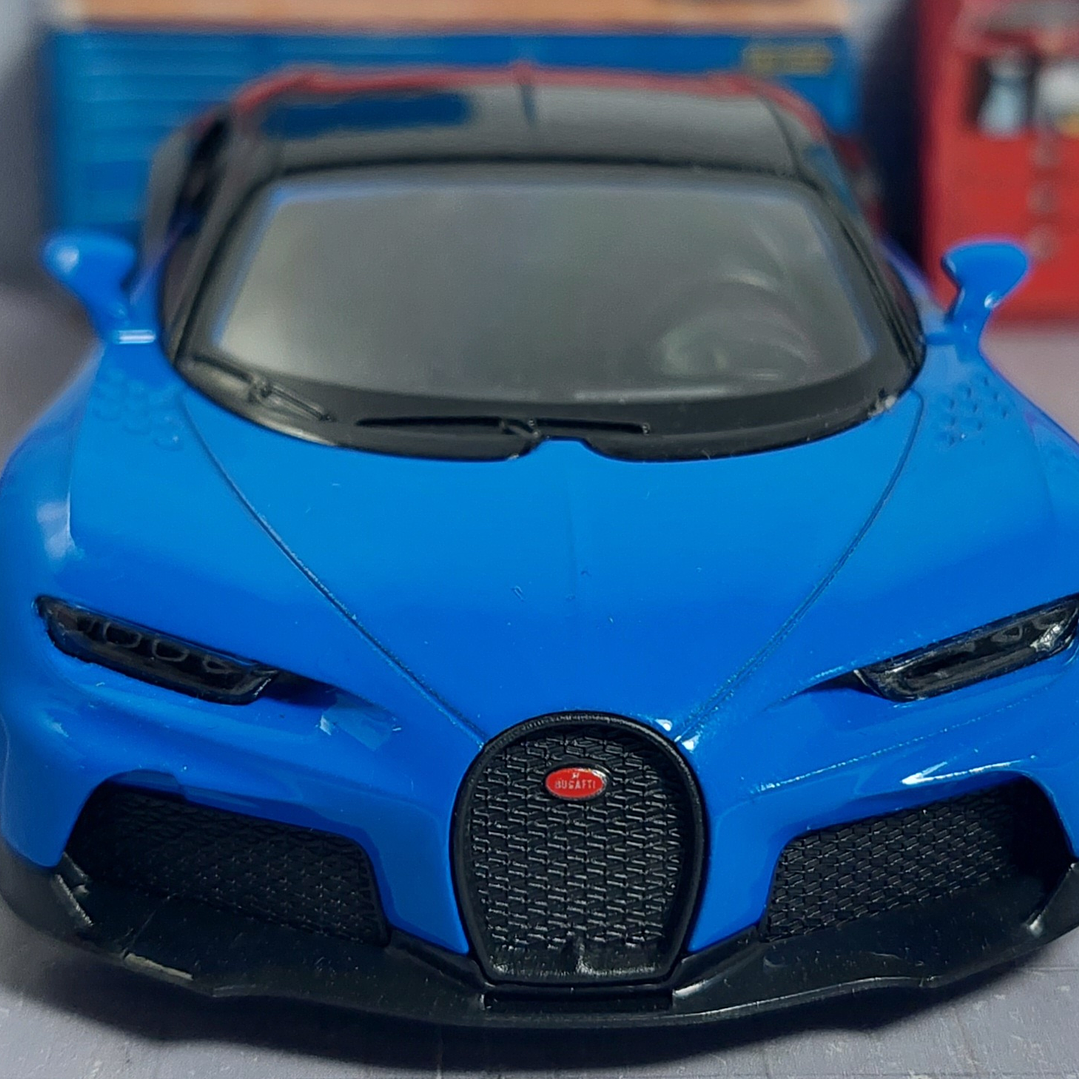 BUGATTI CHIRON AZUL 1/36 ,KINSMART EN CAJA 5