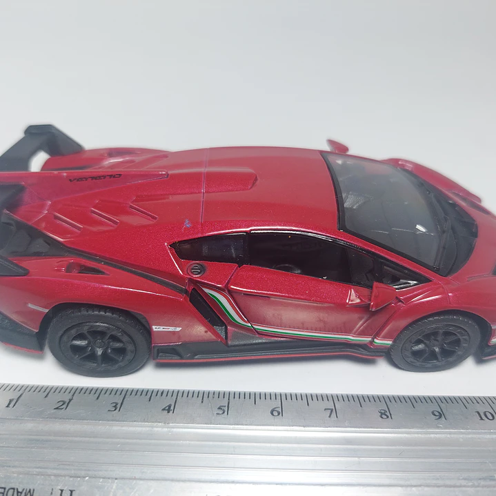 Lamborghini Veneno Carro A Escala 1/36 marca kinsmart  4