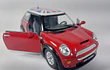 Mini Cooper S ROJO bandera,  Escala 1/28 marca kinsmart  