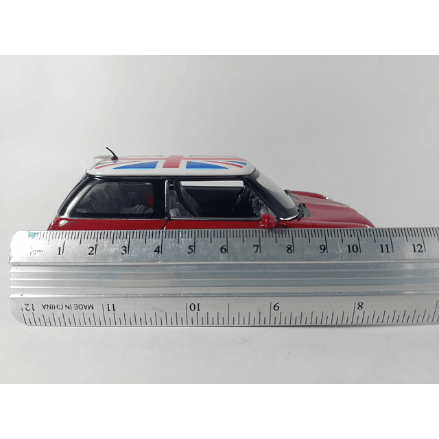 Mini Cooper S ROJO,  Escala 1/28 marca kinsmart  