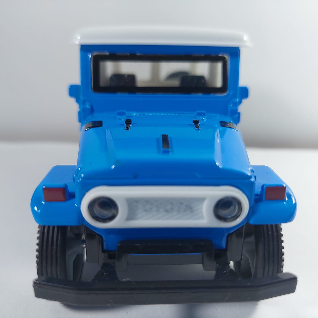 Toyota Fj 40 , A Escala 1/32 de juguete 1