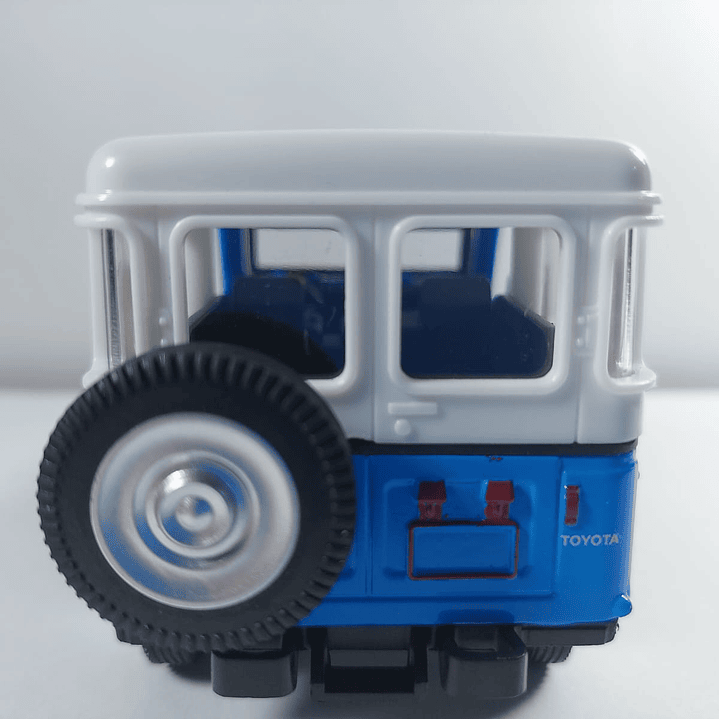 Toyota Fj 40 , A Escala 1/32 de juguete 5