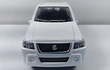 Suzuki Grand Vitara Color blanco escala 1/36 