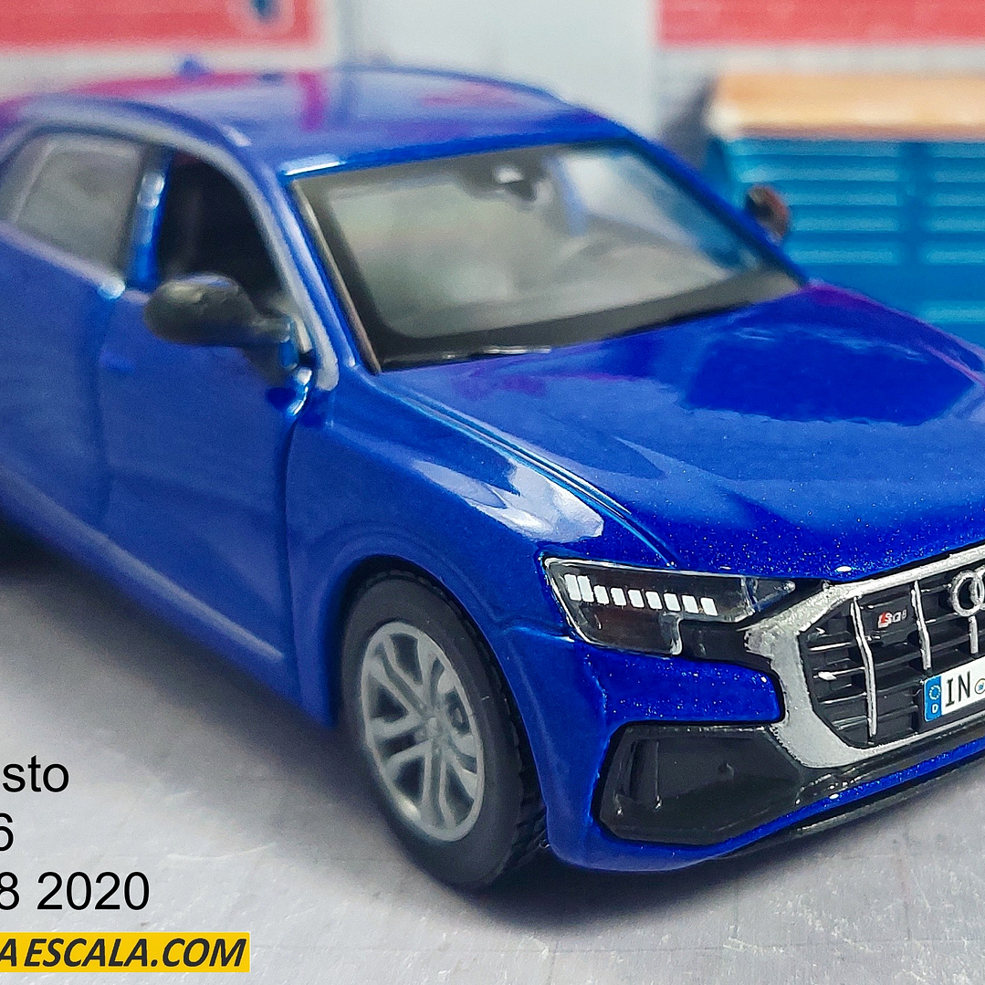 Audi SQ 8 escala 1/46 Marca Maisto 1