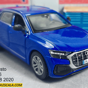 Audi SQ 8 escala 1/46 Marca Maisto