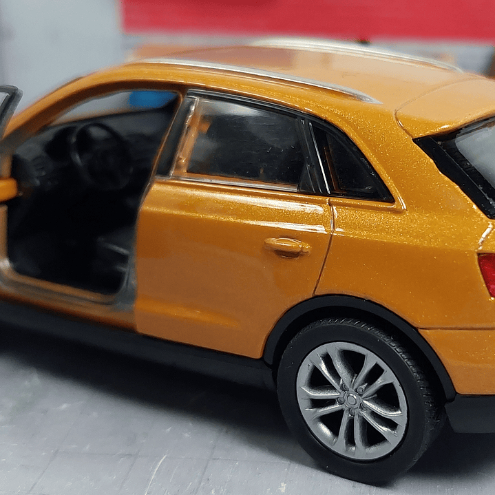 AUDI Q3 MARCA: WELLY ESCALA 1/36  4