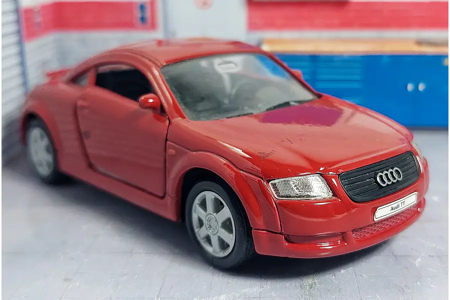 AUDI TT MARCA WELLY  ESCALA 1/36
