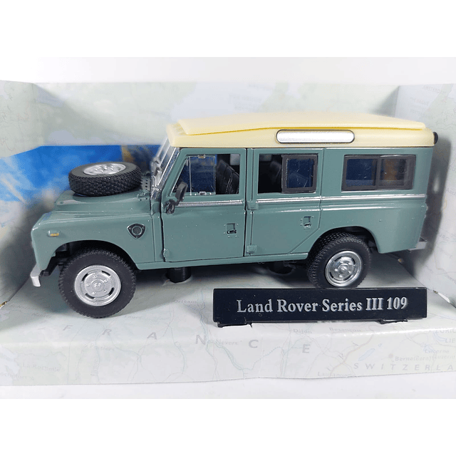 Land Rover serie III verde 109 Escala 1/43 marca cararama 
