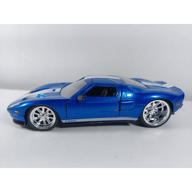 FORD GT 2005 AZUL ESCALA 1/32 ,MARCA JADA