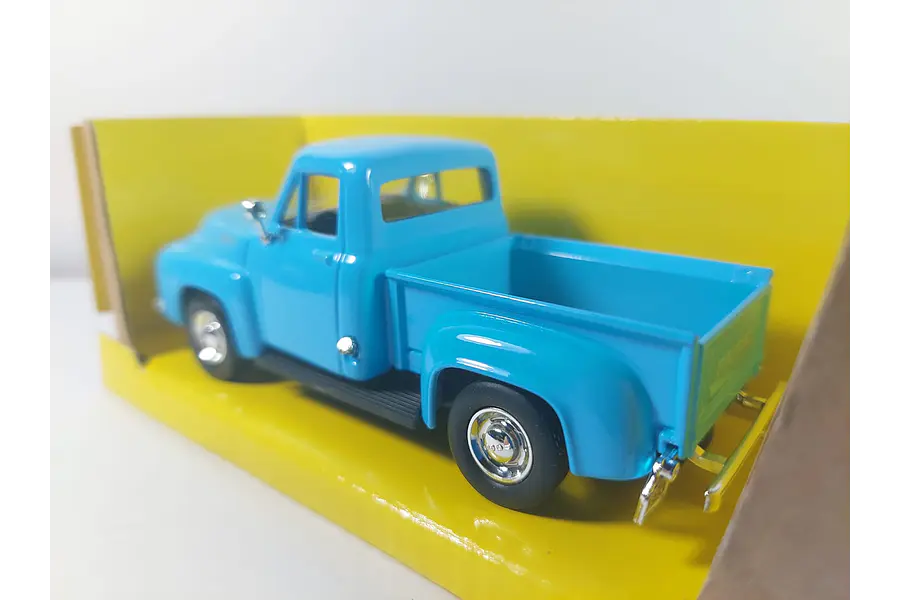 Ford F 100, Escala 1/43 , Marca road siganture