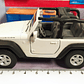 Jeep Wrangler Rubicon Blanco DESCAPOTADO Escala 1/36 Marca Welly - Miniatura 3