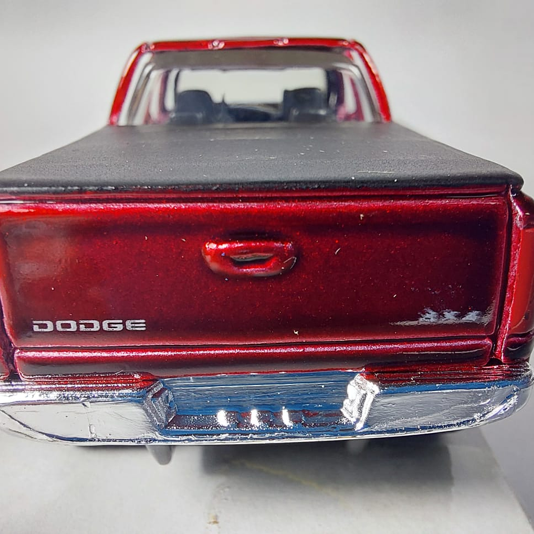 Dodge ram Quad Escala 1/43 marca maisto 2