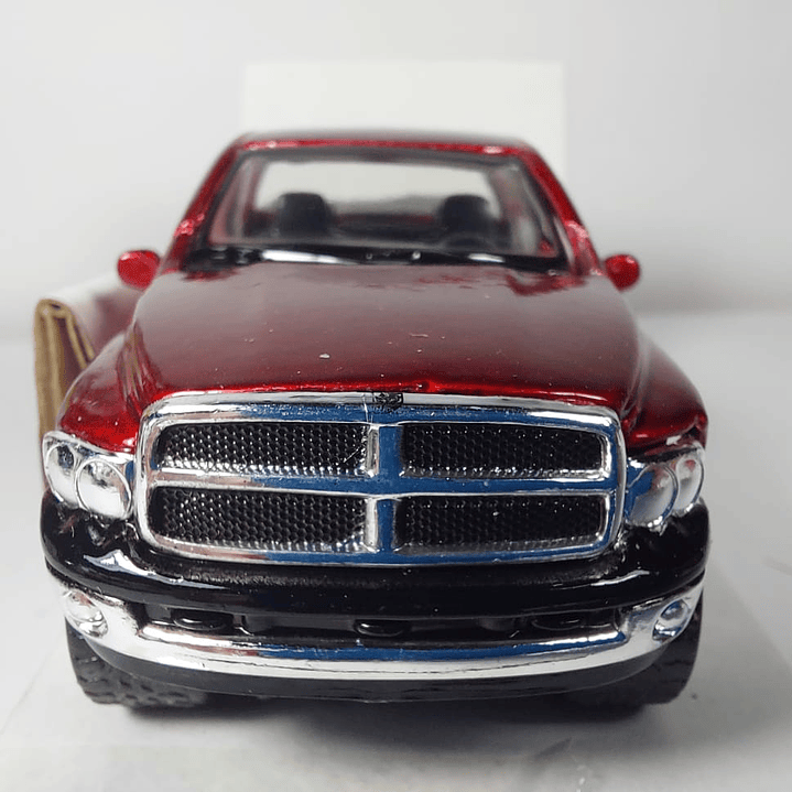 Dodge ram Quad Escala 1/43 marca maisto 3
