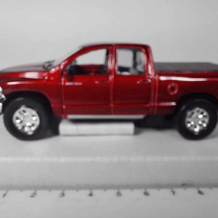 Dodge ram Quad Escala 1/43 marca maisto 5