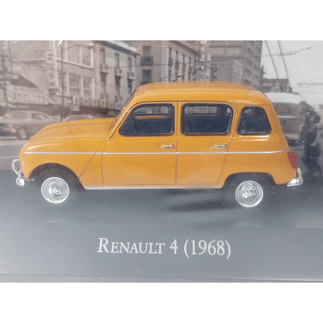Renault 4 Escala 1:43 naranja marca IXO
