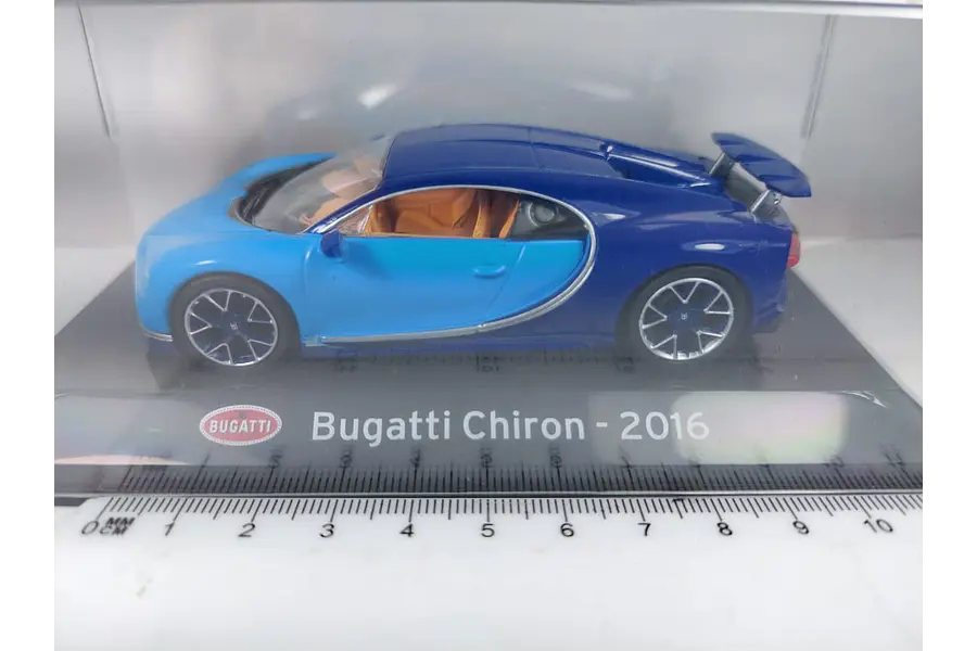 Bugatti Chiron Escala 1 /43 MARCA IXO