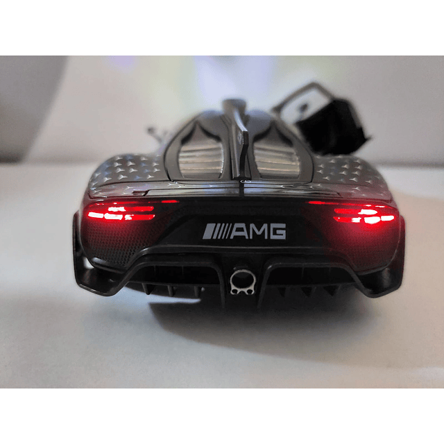 MERCEDES BENZ AMG ONE PLATA MARCA JINLIFANG ESCALA 1/24