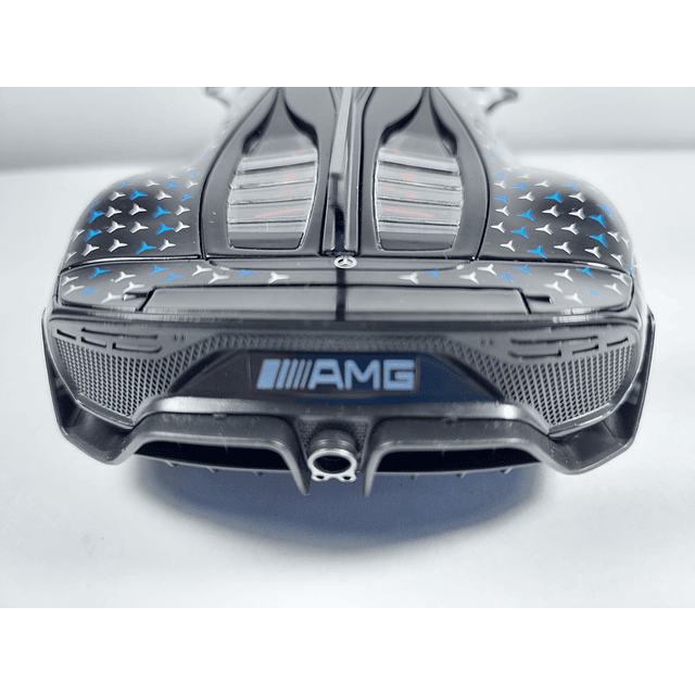 MERCEDES BENZ AMG ONE PLATA MARCA JINLIFANG ESCALA 1/24