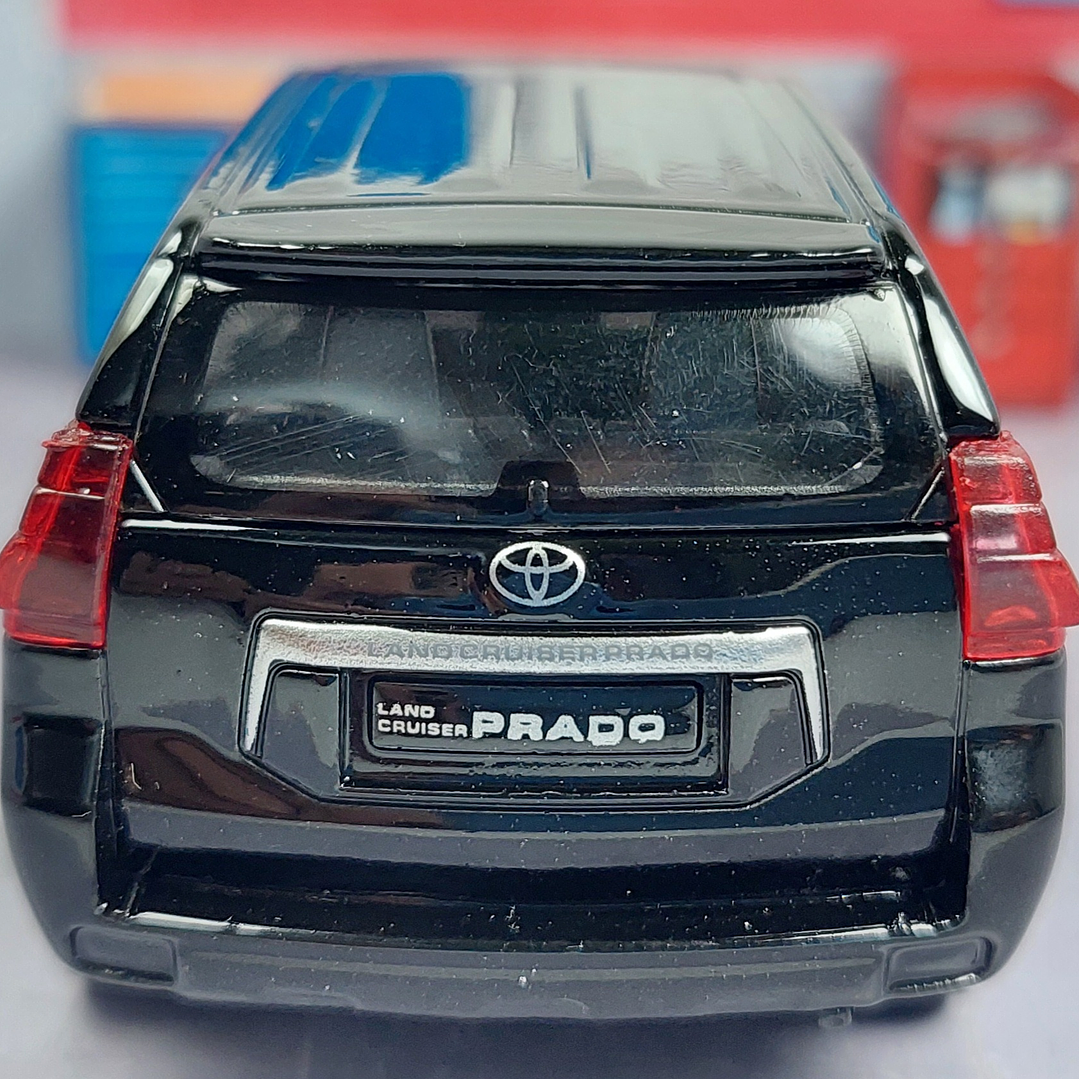 TOYOTA PRADO, MARCA WELLY, ESCALA 1/36 5