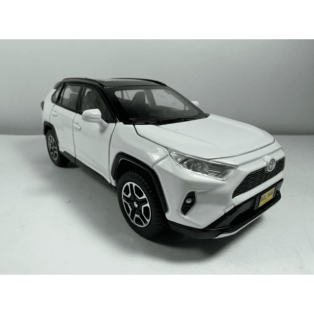 TOYOTA RAV4 blanca  ,ESCALA 1:32  MARCA DOUBLE HORSES 