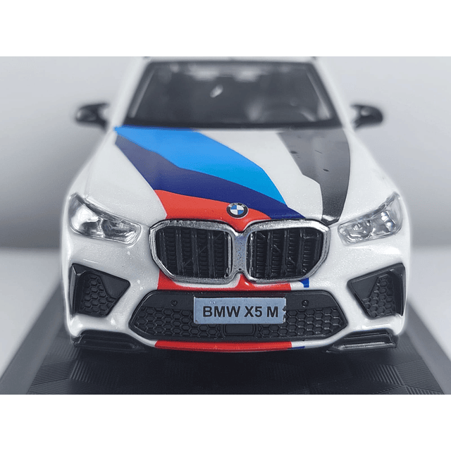 BMW X5 M Escala 1-43 MARCA CAIPO COLOR BLANCO