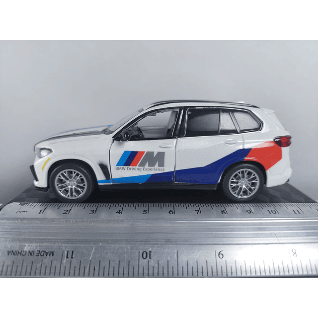 BMW X5 M Escala 1-43 MARCA CAIPO COLOR BLANCO