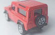 LAND ROVER DEFENDER ROJO , MARCA Welly, Escala 1-64
