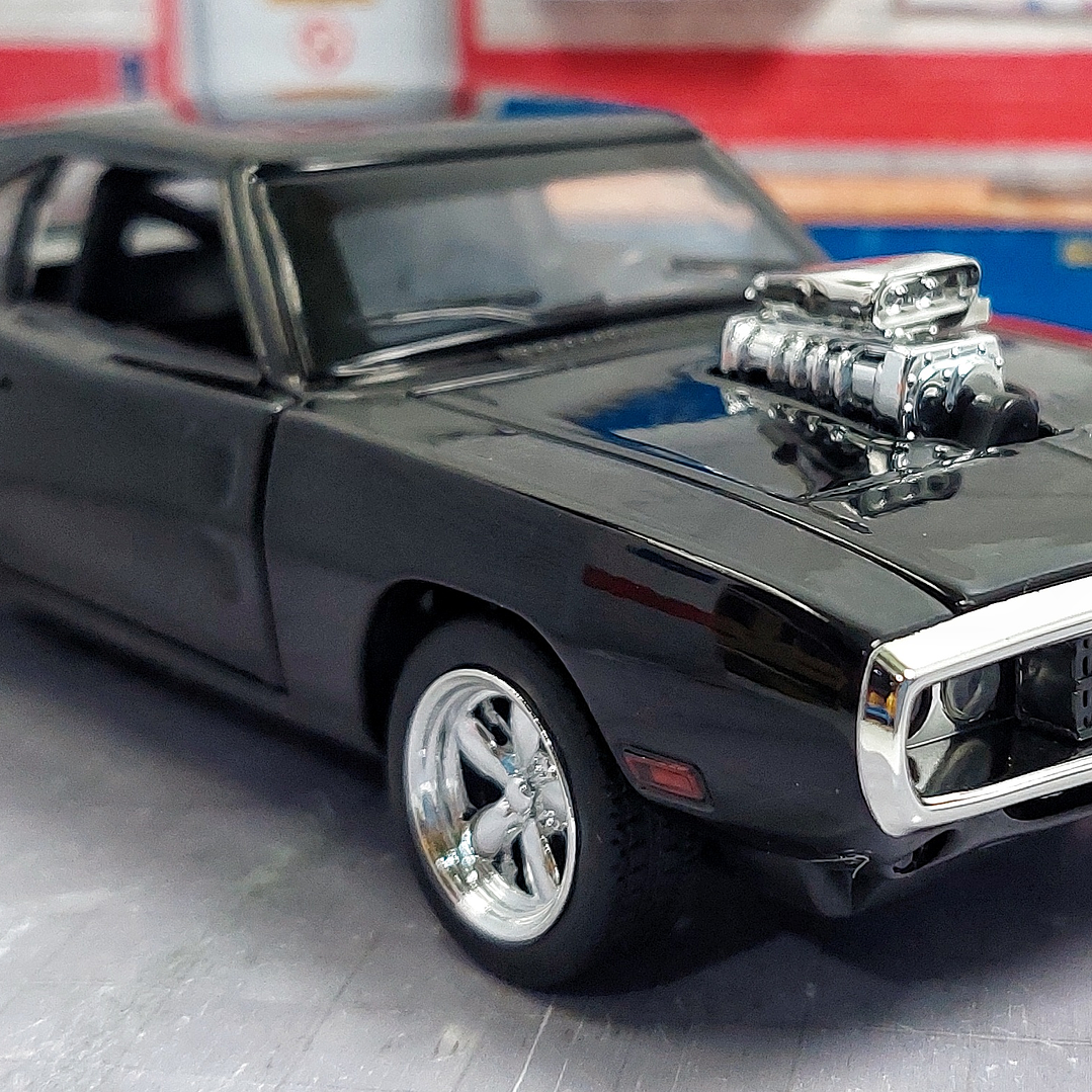 Dodge Charger, toreto con luces led Miniauto, Escala 1-32 1