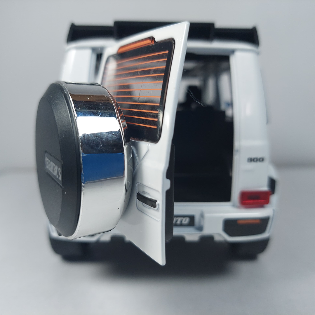 BRABUS Mercedes-benz G63, A Escala 1-24 11