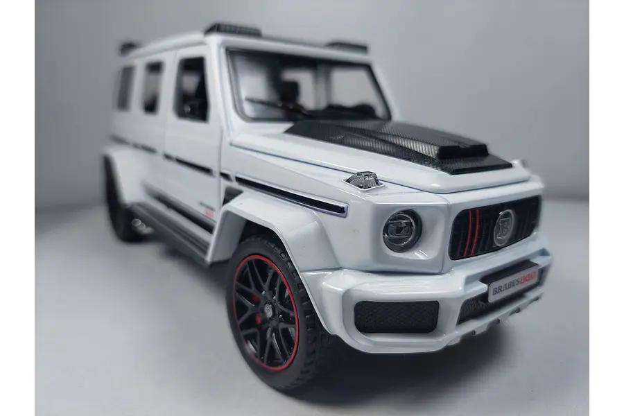 BRABUS Mercedes-benz G63, A Escala 1-24