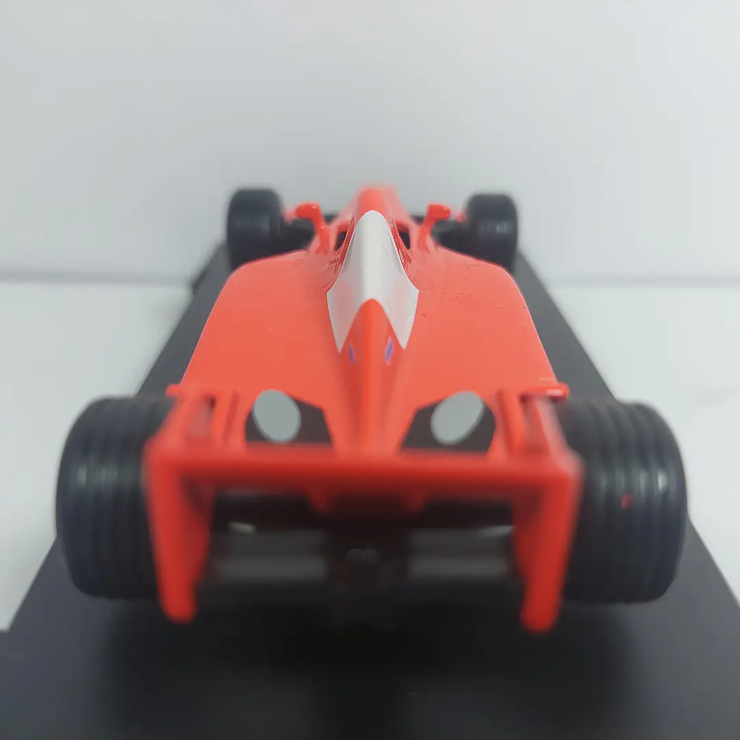 Ferrari F1 2000 Michael Schumacher, Ixo, Escala 1-43 3