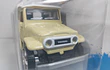 toyota fj 40 BEIGE , A Escala 1/36 marca maisto