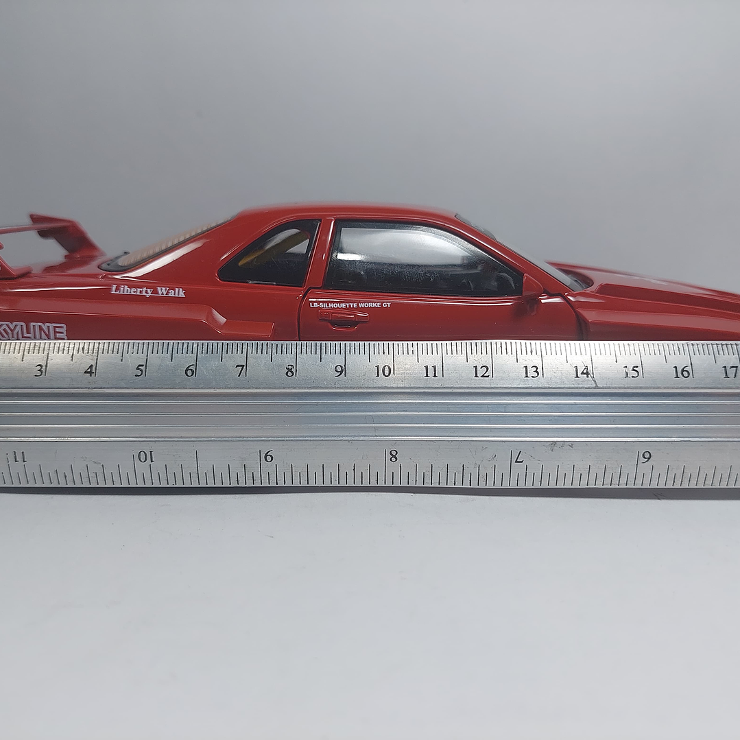 Nissan Skyline Gtr LKWB ESCALA 1:24 MARCA JINLIFANG, ROJO 6