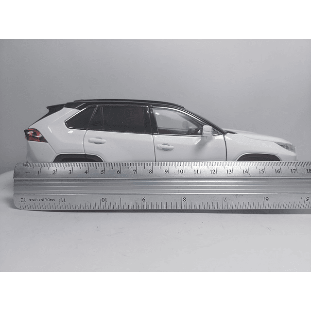 TOYOTA RAV4 BLANCO, MARCA KINGSTOY ESCALA 1/24