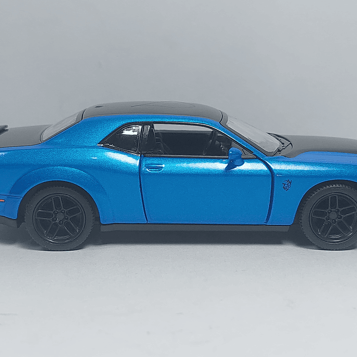 Dodge Challenger SRT demon 2023 , kinsmart, Escala 1/36 4