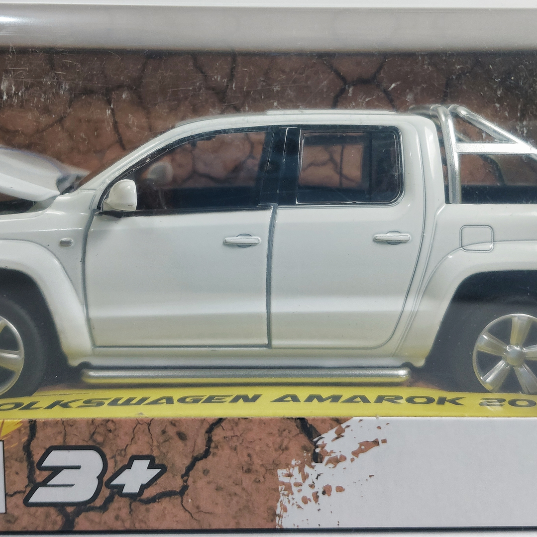 Volkswagen Amarok A Escala 1/32 marca MSZ 2