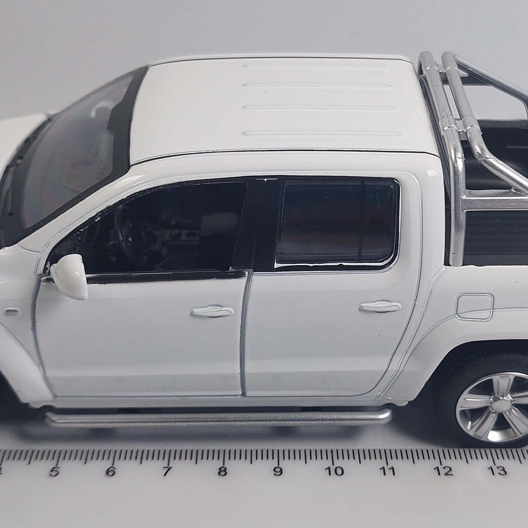 Volkswagen Amarok A Escala 1/32 marca MSZ 7