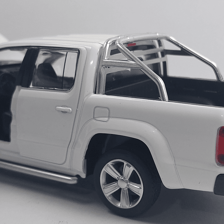 Volkswagen Amarok A Escala 1/32 marca MSZ 9