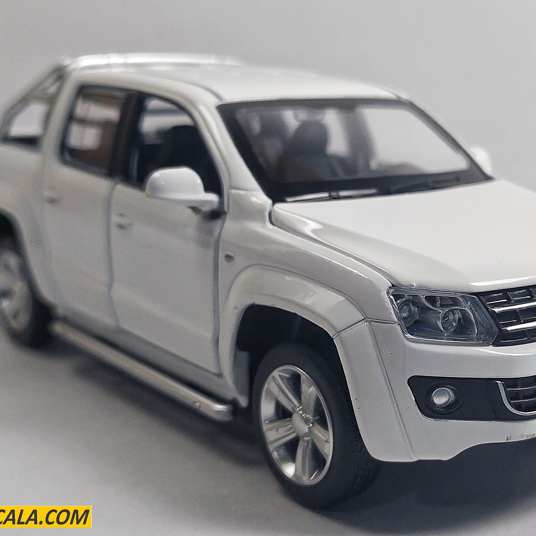 Volkswagen Amarok A Escala 1/32 marca MSZ 10
