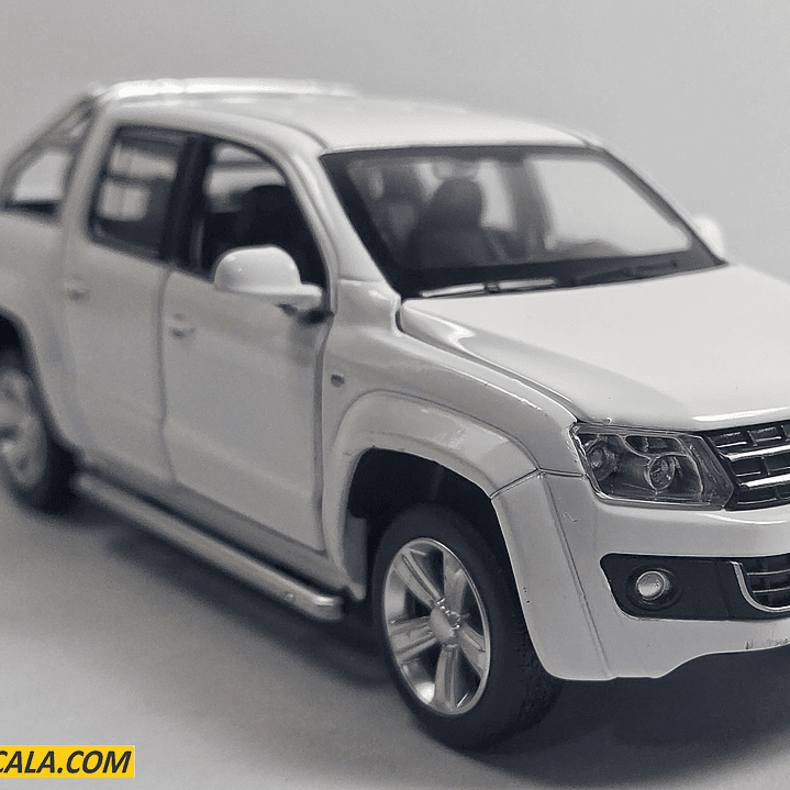 Volkswagen Amarok A Escala 1/32 marca MSZ 10