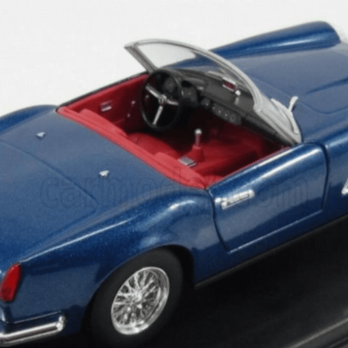 Ferrari 250 CALIFORNIA Escala 1/24, marca IXO  2