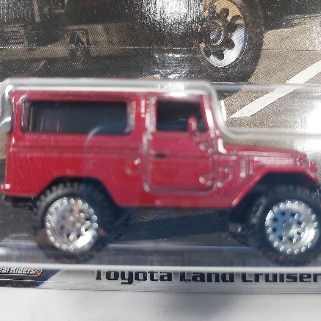 Toyota FJ 43 , Hot Wheels, Escala 1-64 1