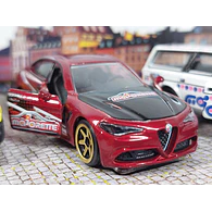 Alfa Romeo Giulia A Escala 1/64 Majorette