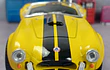 SHELBY COBRA 427S/C amarillo ESCALA 1/36 MARCA kinsmart