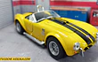 SHELBY COBRA 427S/C amarillo ESCALA 1/36 MARCA kinsmart