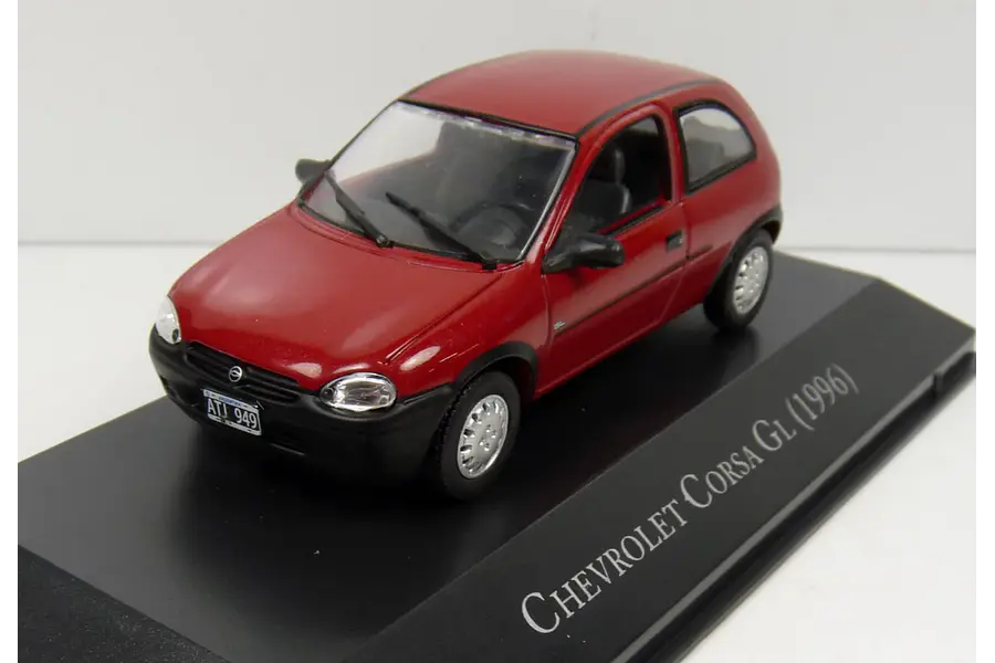 Chevrolet Corsa  Esc 1/43 ixo CAJA ACRILICA