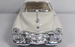 Cadillac Serie 62  color crema ESCALA 1/36 ,MARCA KINSMART 